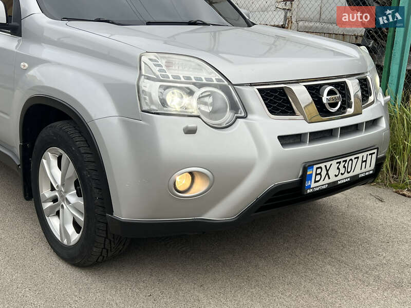 Позашляховик / Кросовер Nissan X-Trail 2014 в Києві