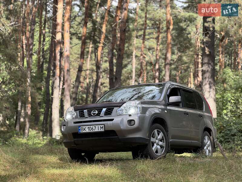 Внедорожник / Кроссовер Nissan X-Trail 2008 в Гоще