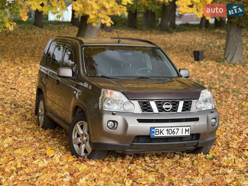 Внедорожник / Кроссовер Nissan X-Trail 2008 в Гоще