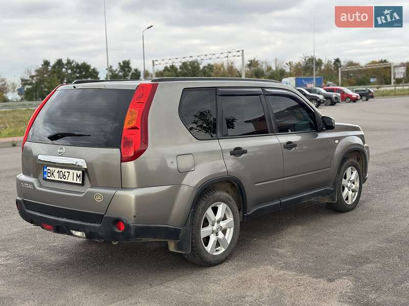Внедорожник / Кроссовер Nissan X-Trail 2008 в Гоще