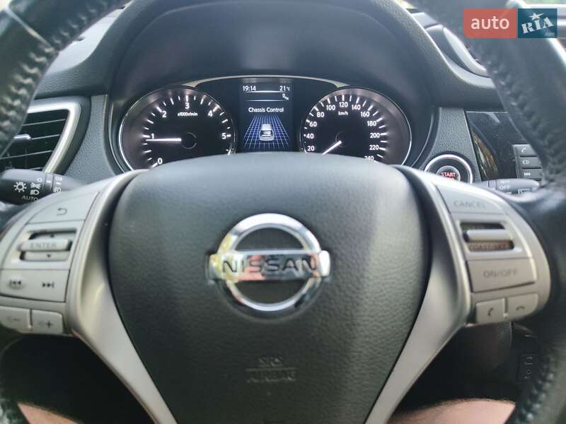 Внедорожник / Кроссовер Nissan X-Trail 2015 в Киеве фото 6 Внедорожник / Кроссовер Nissan X-Trail 2015 в Киеве