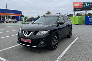Внедорожник / Кроссовер Nissan X-Trail 2016 в Умани