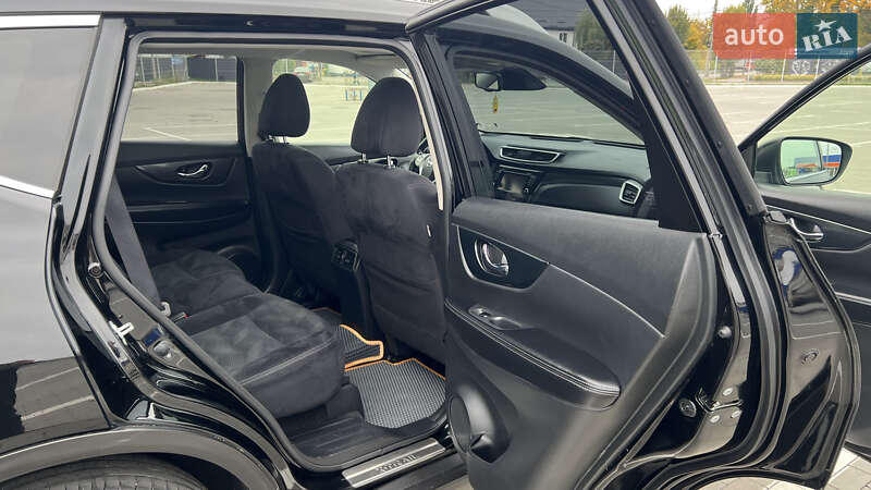 Позашляховик / Кросовер Nissan X-Trail 2016 в Умані фото 33 Позашляховик / Кросовер Nissan X-Trail 2016 в Умані