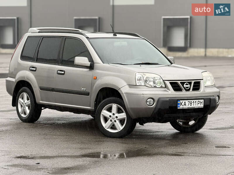 Внедорожник / Кроссовер Nissan X-Trail 2003 в Киеве фото 3 Внедорожник / Кроссовер Nissan X-Trail 2003 в Киеве