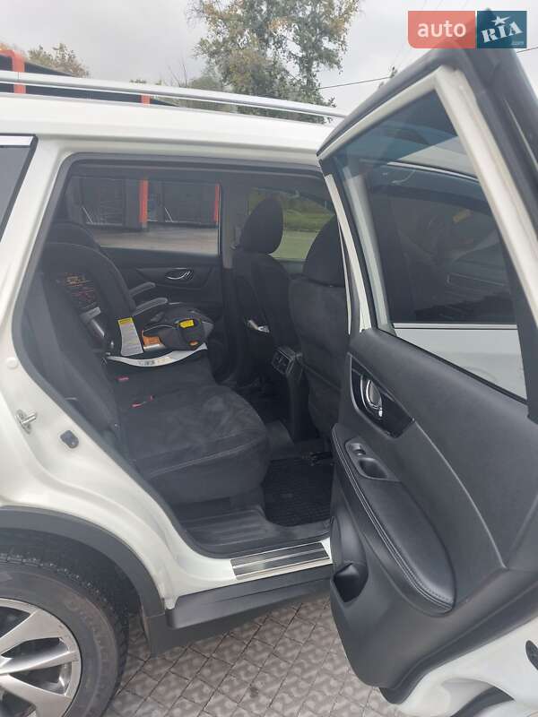 Позашляховик / Кросовер Nissan X-Trail 2014 в Полтаві