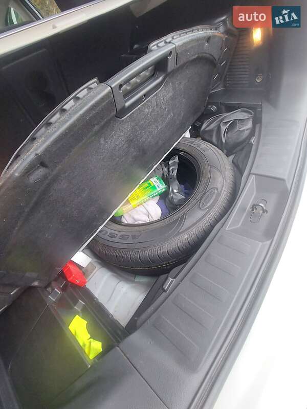 Позашляховик / Кросовер Nissan X-Trail 2014 в Полтаві