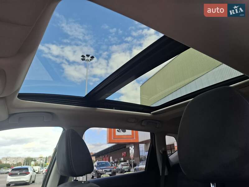 Позашляховик / Кросовер Nissan X-Trail 2016 в Луцьку