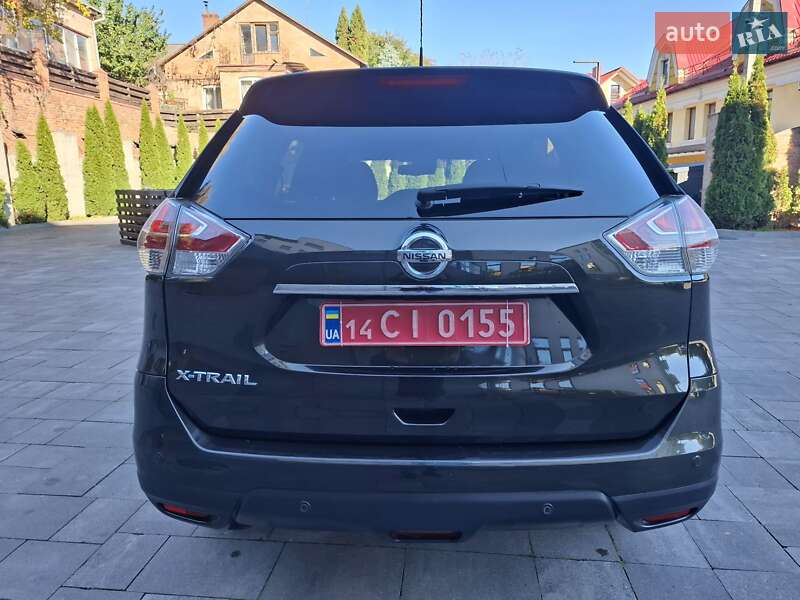 Позашляховик / Кросовер Nissan X-Trail 2016 в Луцьку