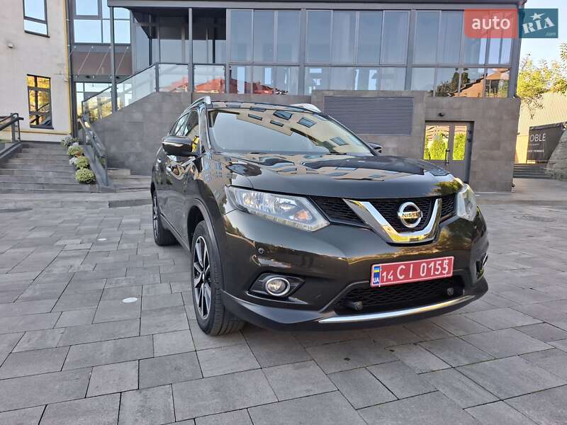Позашляховик / Кросовер Nissan X-Trail 2016 в Луцьку