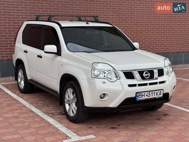 Позашляховик / Кросовер Nissan X-Trail 2011 в Одесі