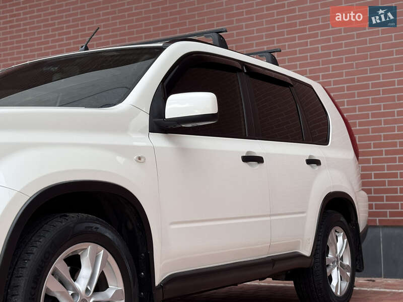 Позашляховик / Кросовер Nissan X-Trail 2011 в Одесі