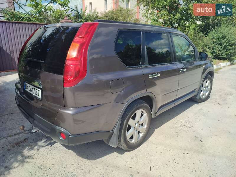 Внедорожник / Кроссовер Nissan X-Trail 2007 в Вараше фото 4 Внедорожник / Кроссовер Nissan X-Trail 2007 в Вараше