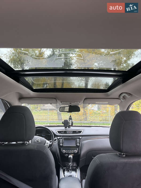 Внедорожник / Кроссовер Nissan X-Trail 2016 в Черкассах фото 6 Внедорожник / Кроссовер Nissan X-Trail 2016 в Черкассах