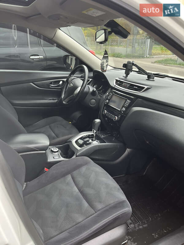 Внедорожник / Кроссовер Nissan X-Trail 2016 в Черкассах фото 8 Внедорожник / Кроссовер Nissan X-Trail 2016 в Черкассах