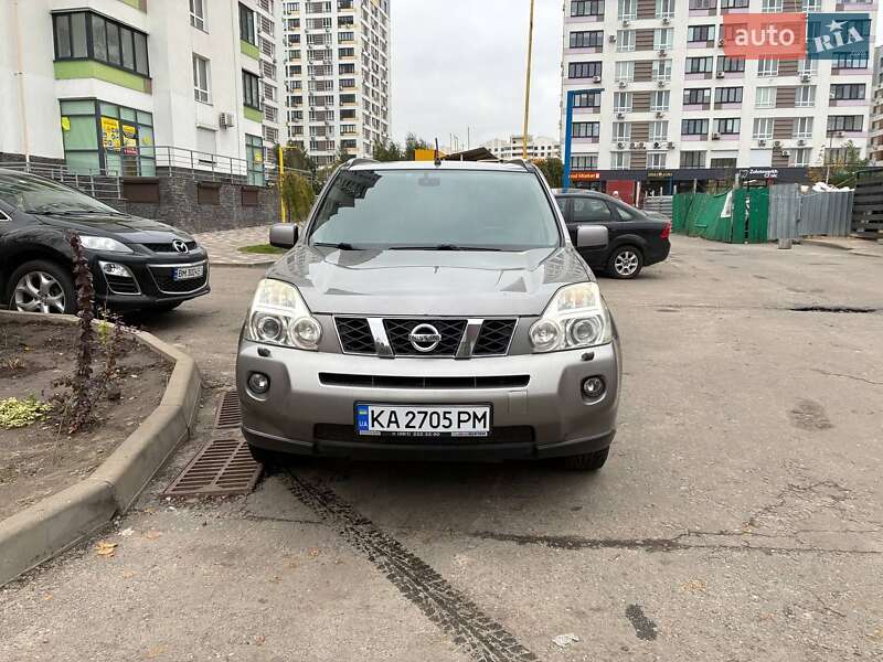 Позашляховик / Кросовер Nissan X-Trail 2008 в Києві фото Позашляховик / Кросовер Nissan X-Trail 2008 в Києві