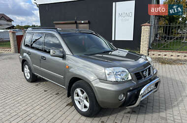 Позашляховик / Кросовер Nissan X-Trail 2002 в Нововолинську