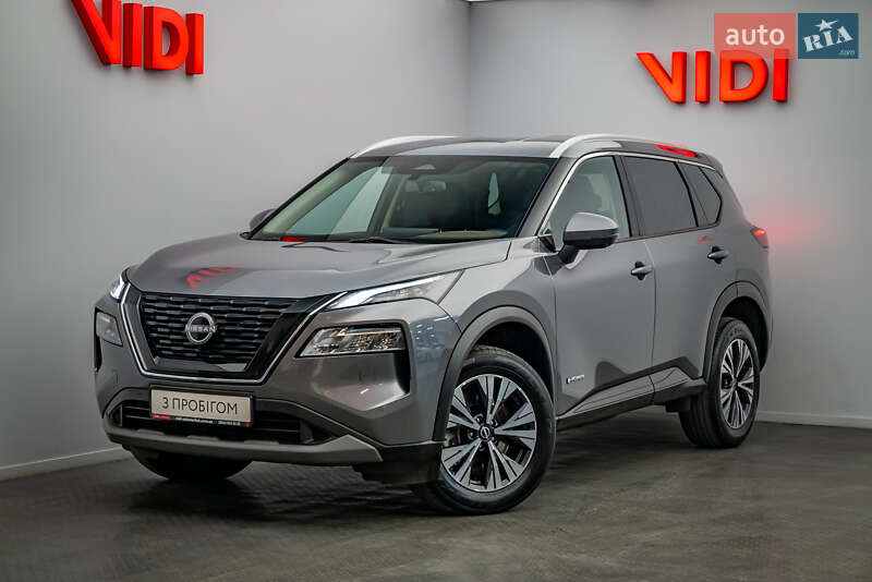 Позашляховик / Кросовер Nissan X-Trail 2023 в  фото Позашляховик / Кросовер Nissan X-Trail 2023 в