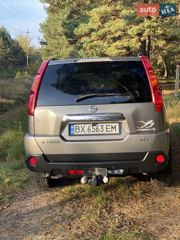 Внедорожник / Кроссовер Nissan X-Trail 2008 в Нетешине фото 5 Внедорожник / Кроссовер Nissan X-Trail 2008 в Нетешине