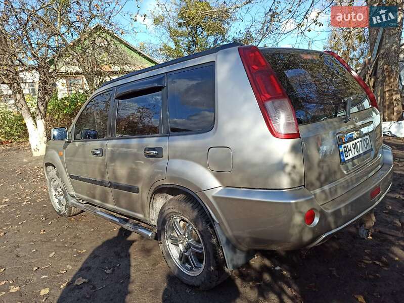 Позашляховик / Кросовер Nissan X-Trail 2006 в Ізяславі
