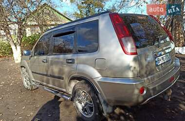 Внедорожник / Кроссовер Nissan X-Trail 2006 в  фото 3 Внедорожник / Кроссовер Nissan X-Trail 2006 в
