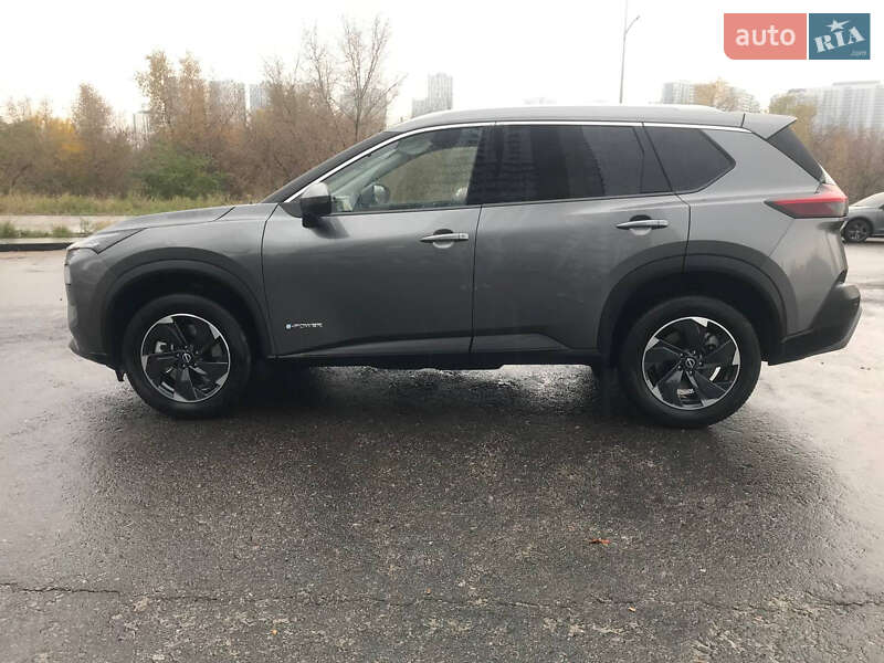 Внедорожник / Кроссовер Nissan X-Trail 2025 в Киеве