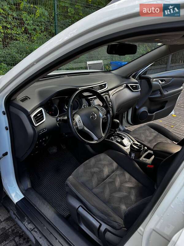 Внедорожник / Кроссовер Nissan X-Trail 2017 в Киеве фото 5 Внедорожник / Кроссовер Nissan X-Trail 2017 в Киеве