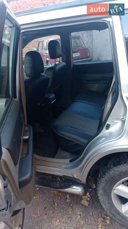 Позашляховик / Кросовер Nissan X-Trail 2006 в Чернігові