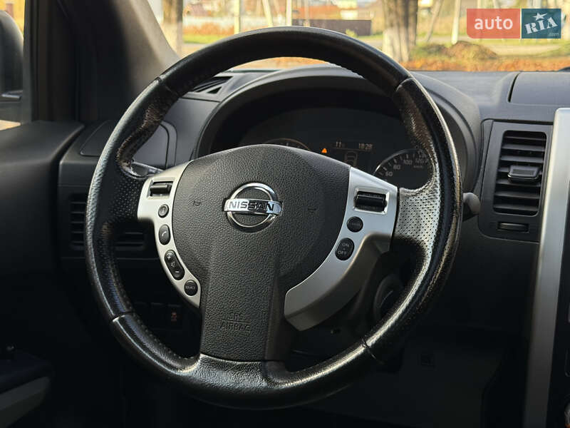 Позашляховик / Кросовер Nissan X-Trail 2013 в Тячеві фото 30 Позашляховик / Кросовер Nissan X-Trail 2013 в Тячеві