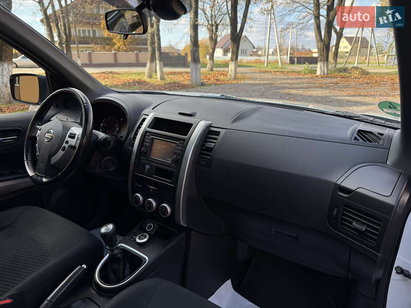 Позашляховик / Кросовер Nissan X-Trail 2013 в Тячеві фото 33 Позашляховик / Кросовер Nissan X-Trail 2013 в Тячеві