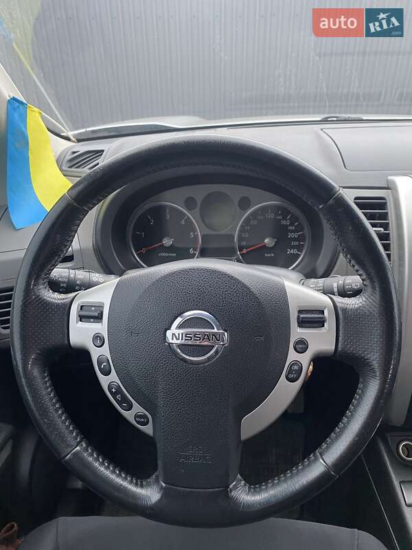 Внедорожник / Кроссовер Nissan X-Trail 2008 в Нововолынске