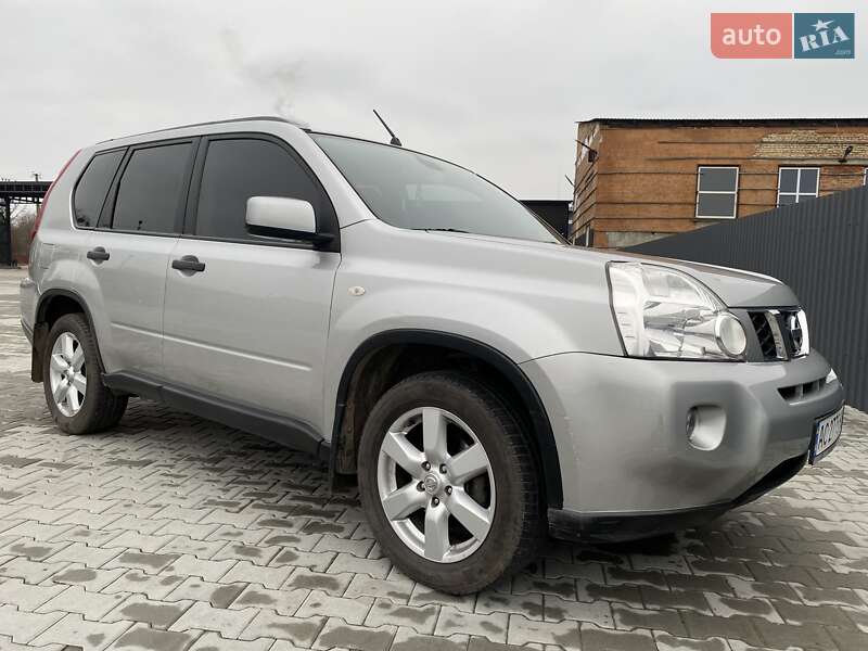 Внедорожник / Кроссовер Nissan X-Trail 2008 в Нововолынске