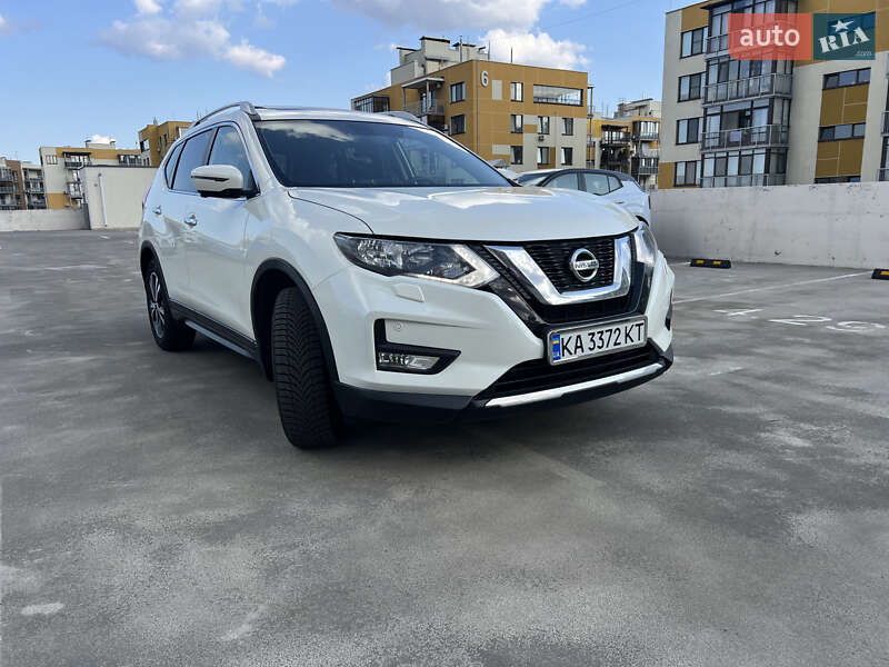 Внедорожник / Кроссовер Nissan X-Trail 2018 в Киеве