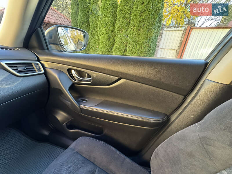 Внедорожник / Кроссовер Nissan X-Trail 2015 в Львове фото 16 Внедорожник / Кроссовер Nissan X-Trail 2015 в Львове