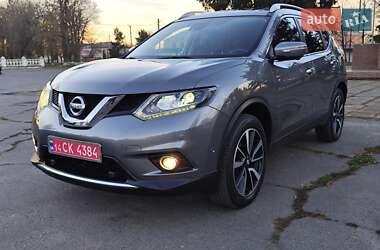 Позашляховик / Кросовер Nissan X-Trail 2015 в Новоархангельську