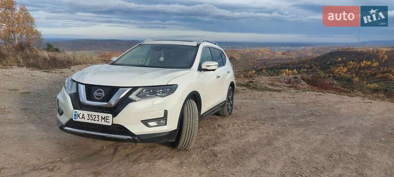 Внедорожник / Кроссовер Nissan X-Trail 2018 в Павлограде