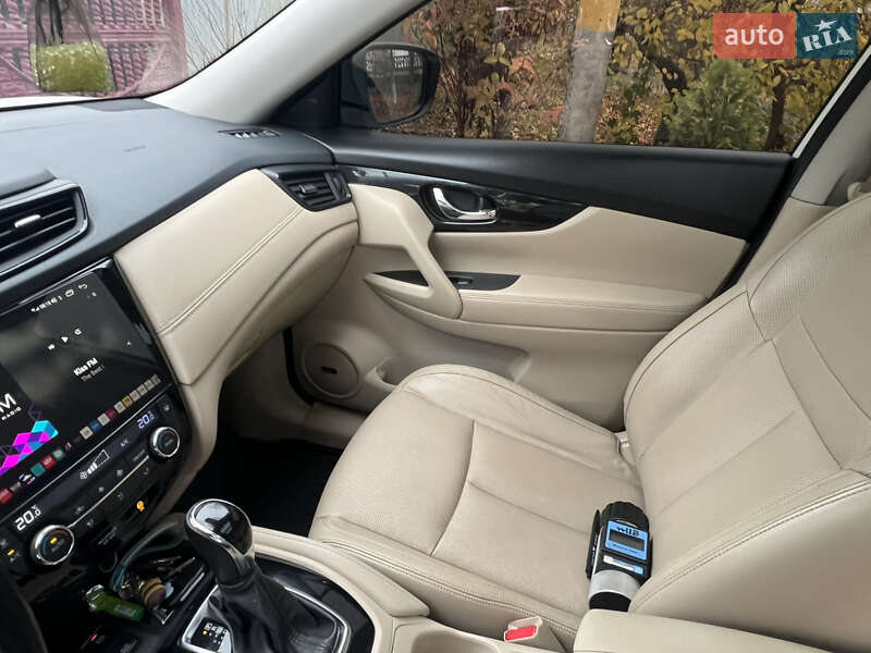 Внедорожник / Кроссовер Nissan X-Trail 2018 в Чернобае