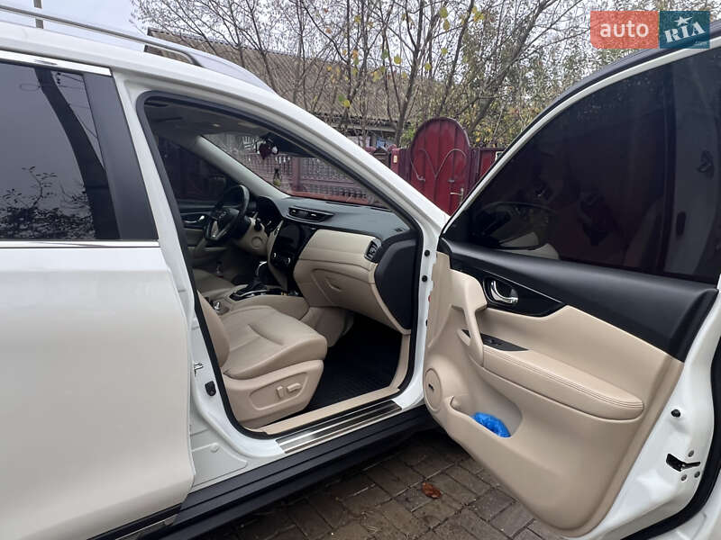 Внедорожник / Кроссовер Nissan X-Trail 2018 в Чернобае