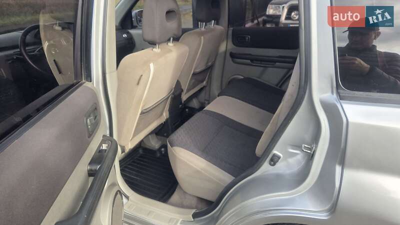 Внедорожник / Кроссовер Nissan X-Trail 2004 в Тячеве фото 11 Внедорожник / Кроссовер Nissan X-Trail 2004 в Тячеве