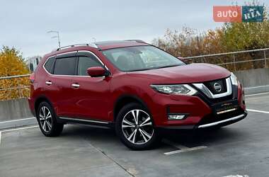 Внедорожник / Кроссовер Nissan X-Trail 2017 в Киеве