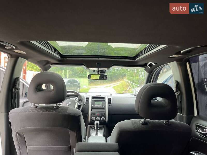 Внедорожник / Кроссовер Nissan X-Trail 2012 в Обухове