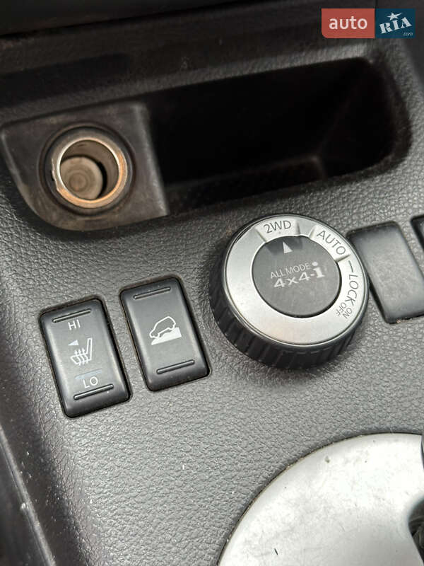 Внедорожник / Кроссовер Nissan X-Trail 2012 в Харькове