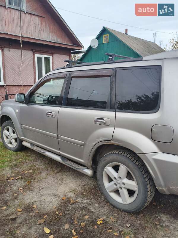 Внедорожник / Кроссовер Nissan X-Trail 2004 в Сновске