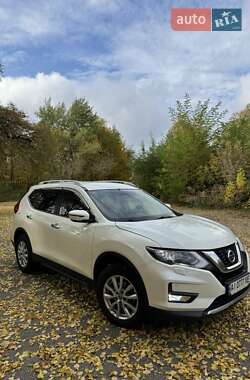 Внедорожник / Кроссовер Nissan X-Trail 2019 в Киеве