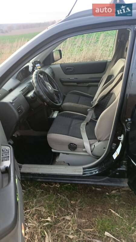 Внедорожник / Кроссовер Nissan X-Trail 2004 в Киеве