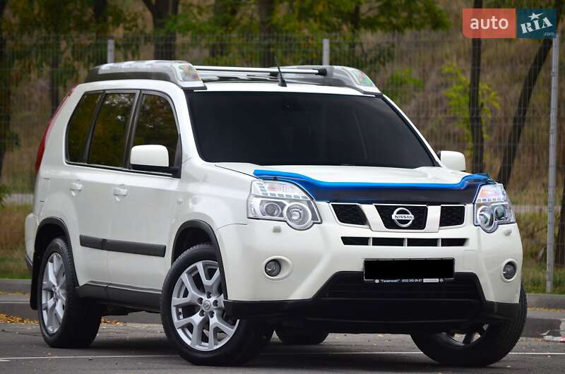 Внедорожник / Кроссовер Nissan X-Trail 2013 в Днепре