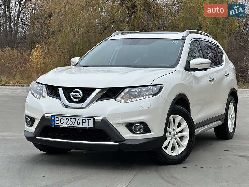Внедорожник / Кроссовер Nissan X-Trail 2017 в Дрогобыче