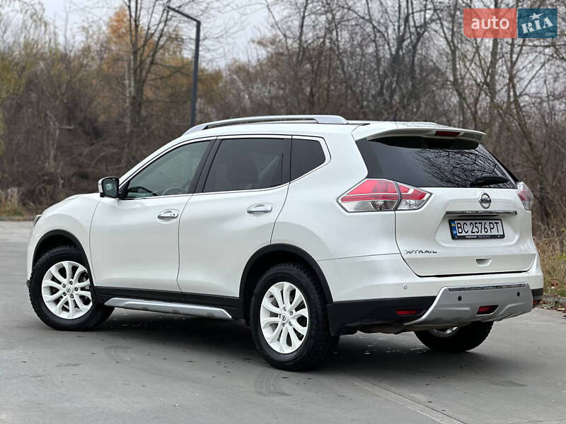 Внедорожник / Кроссовер Nissan X-Trail 2017 в Дрогобыче