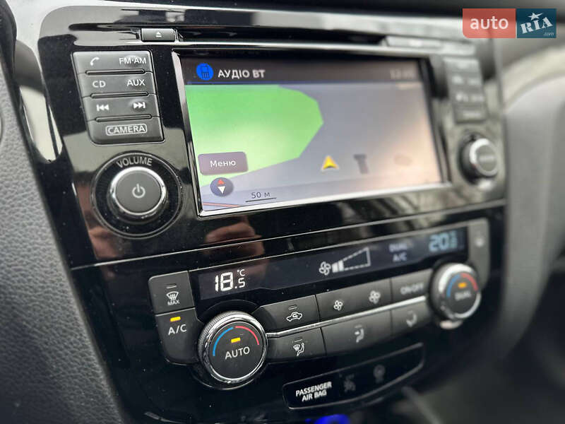 Внедорожник / Кроссовер Nissan X-Trail 2017 в Дрогобыче