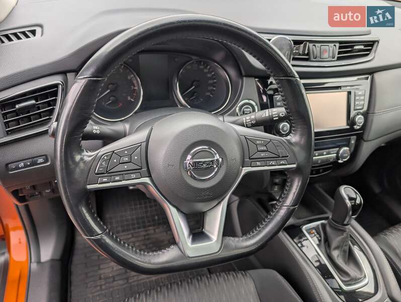 Внедорожник / Кроссовер Nissan X-Trail 2018 в Львове