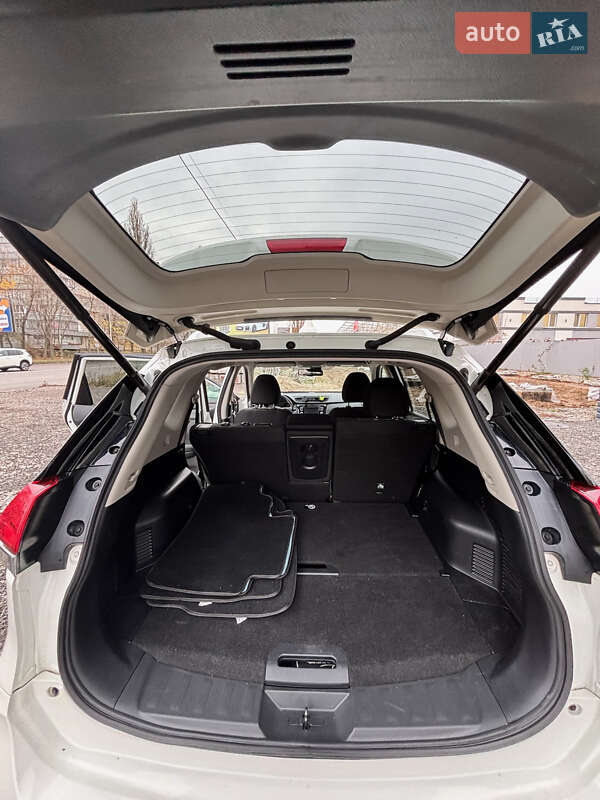 Позашляховик / Кросовер Nissan X-Trail 2020 в Києві